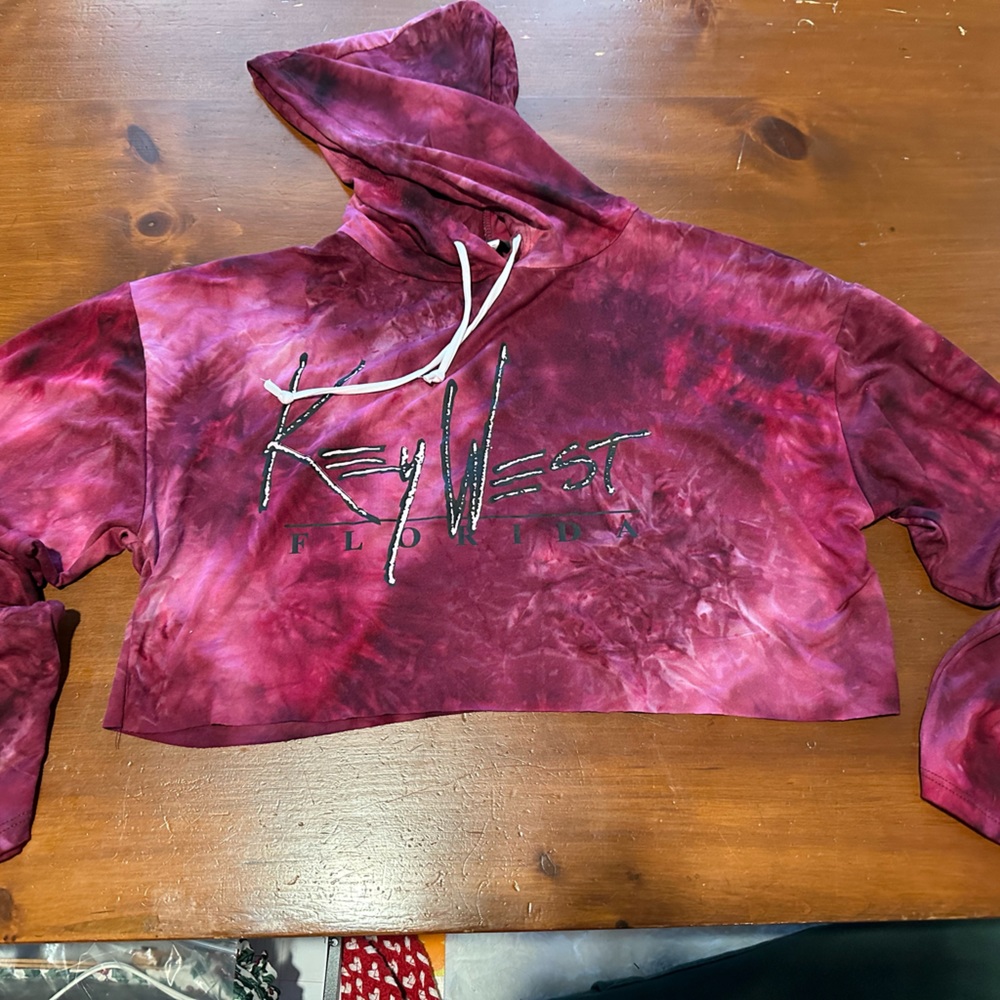 Rosio cropped key west hoodie large